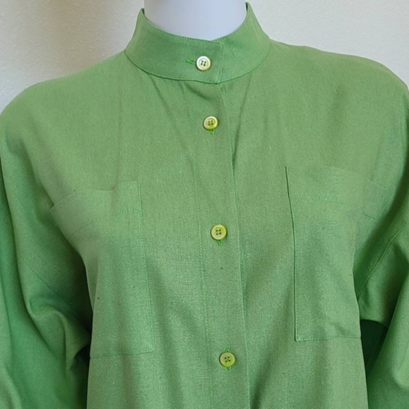 Designer vintage 80's green button-up tunic top by Guy Laroche Paris - Picture 3 of 6